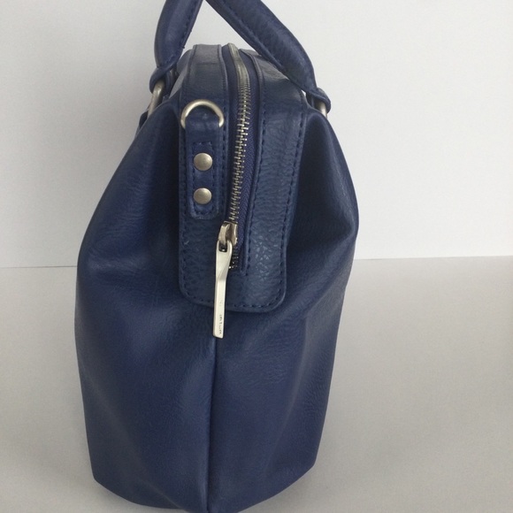 Matt & Nat ‘MALONE’ Doctor Bag Satchel Vegan Leather in Blue - Picture 8 of 13